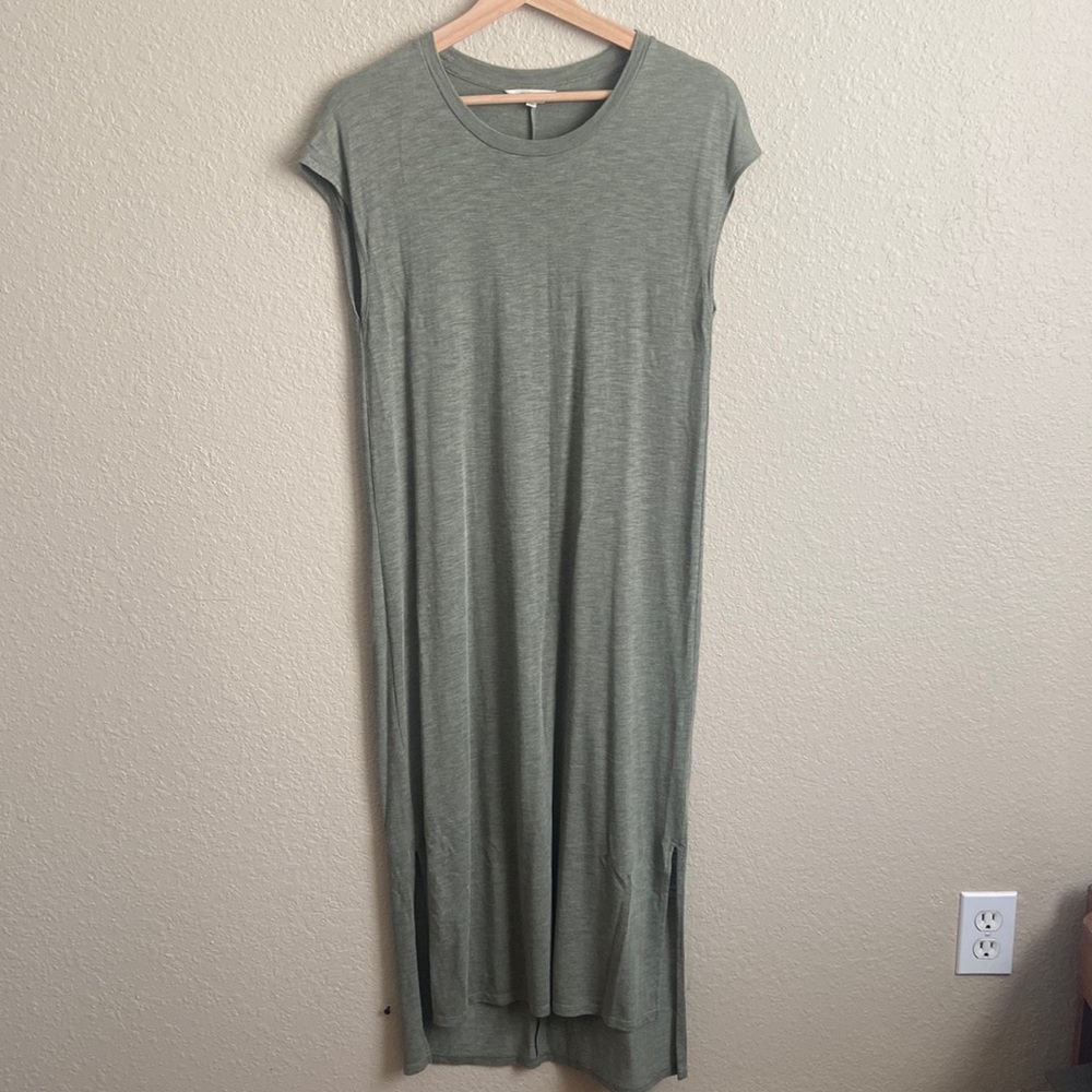 Madewell midi high low green dress with short cap sleeves
